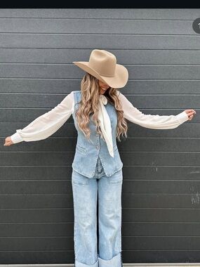 White tie blouse- Punchy Blonde